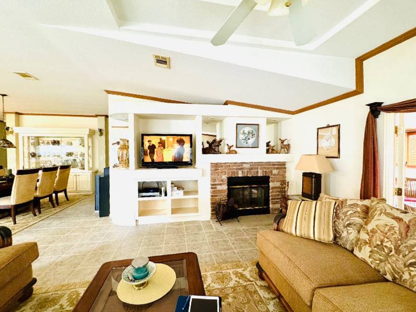 1603 Champion Drive a Lakeland, FL Mobile or Manufactured Home for Sale